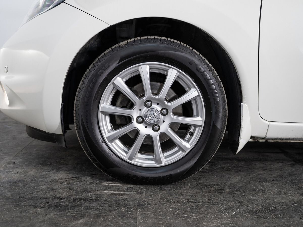 Nissan Note 2015 - фото автомобиля