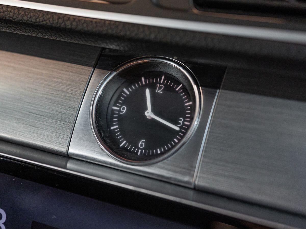 Volkswagen Passat 2011 - фото автомобиля
