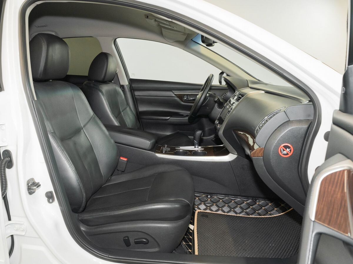 Nissan Teana 2015 - фото автомобиля