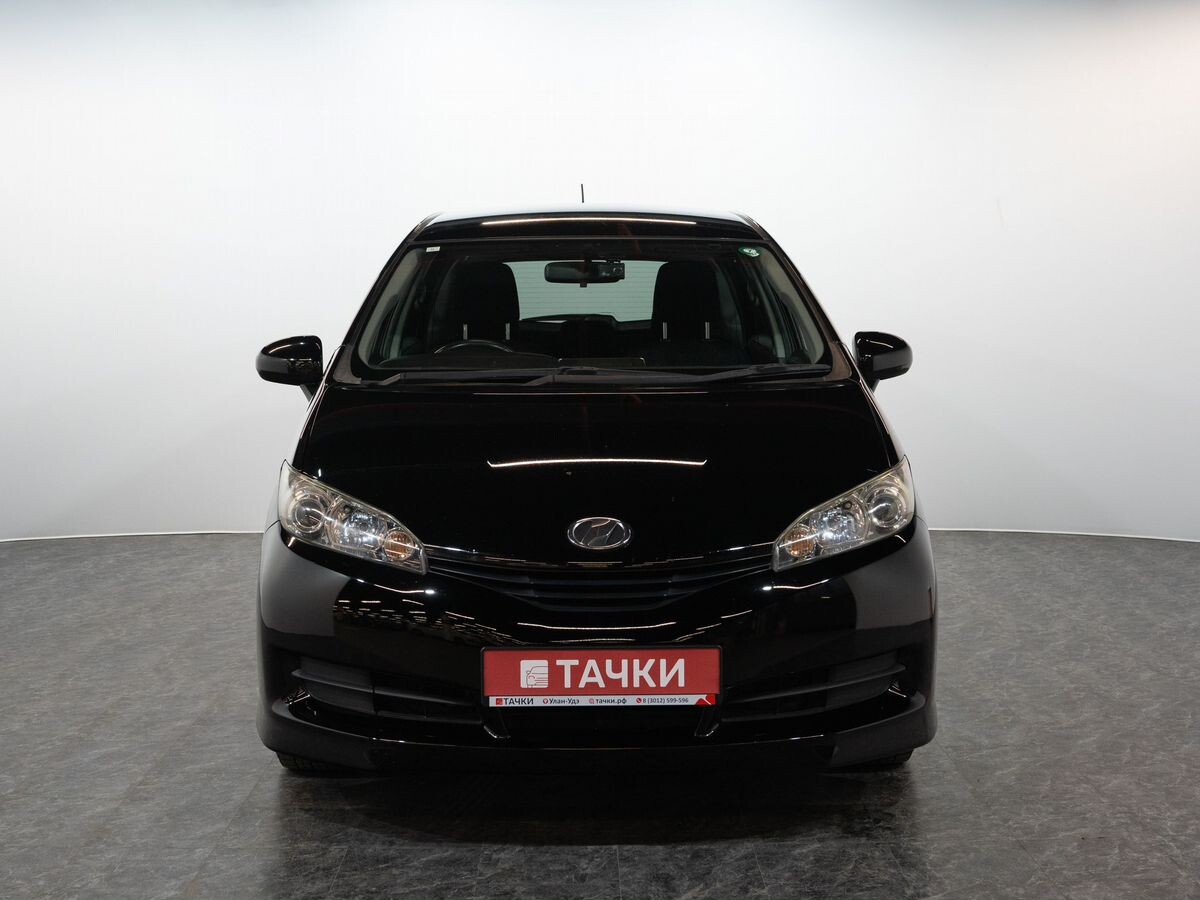 Toyota Wish 2011 - фото автомобиля