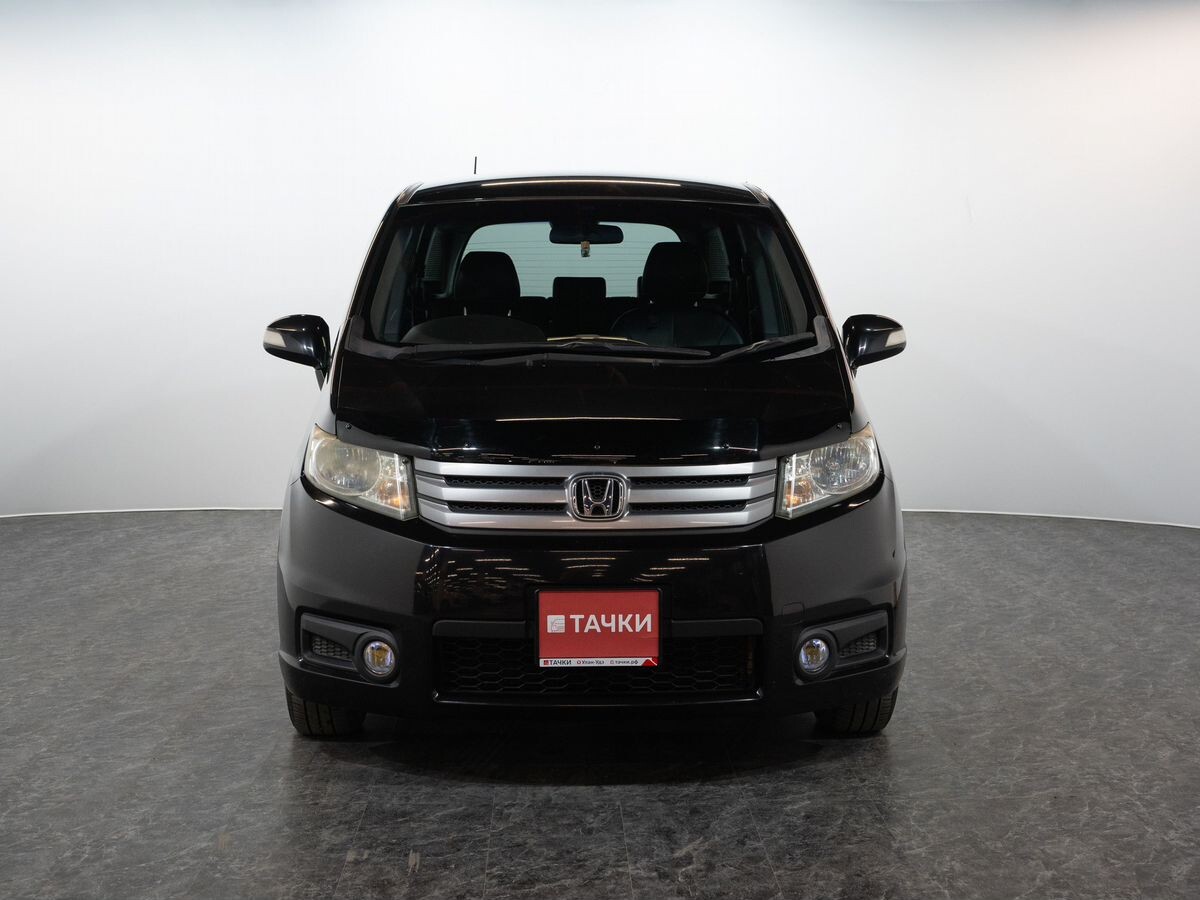 Honda Freed Spike 2011 - фото автомобиля