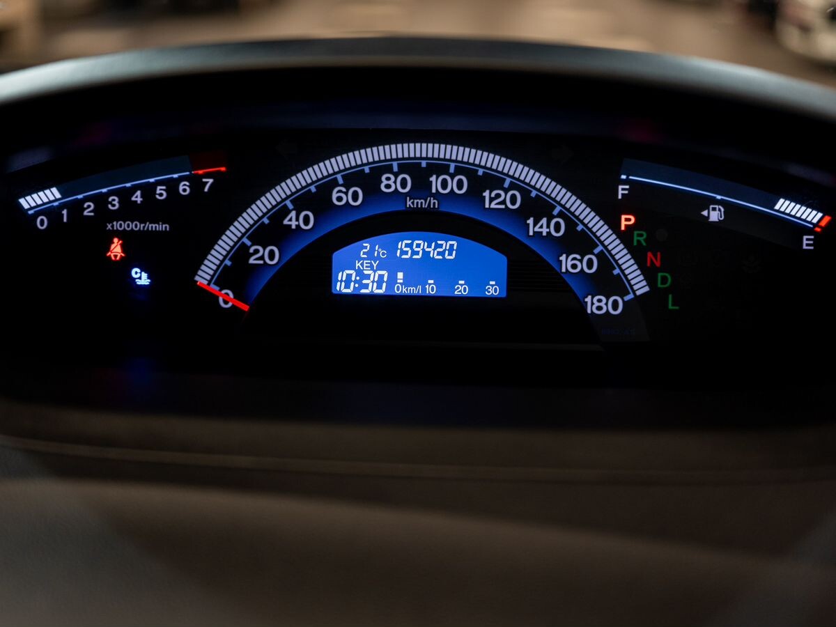 Honda Freed Spike 2011 - фото автомобиля