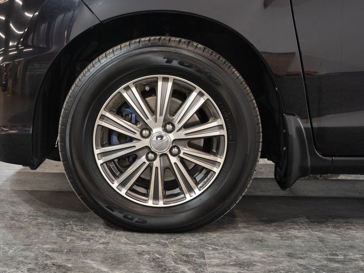 Honda Freed Spike 2011 - фото автомобиля