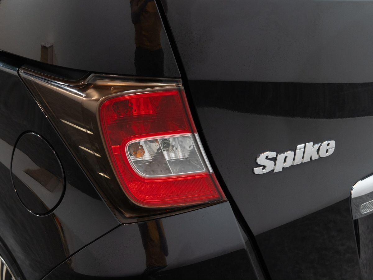 Honda Freed Spike 2011 - фото автомобиля
