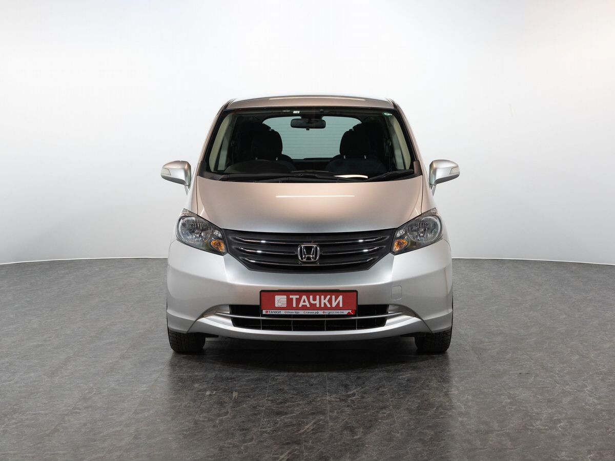 Honda Freed 2010 - фото автомобиля