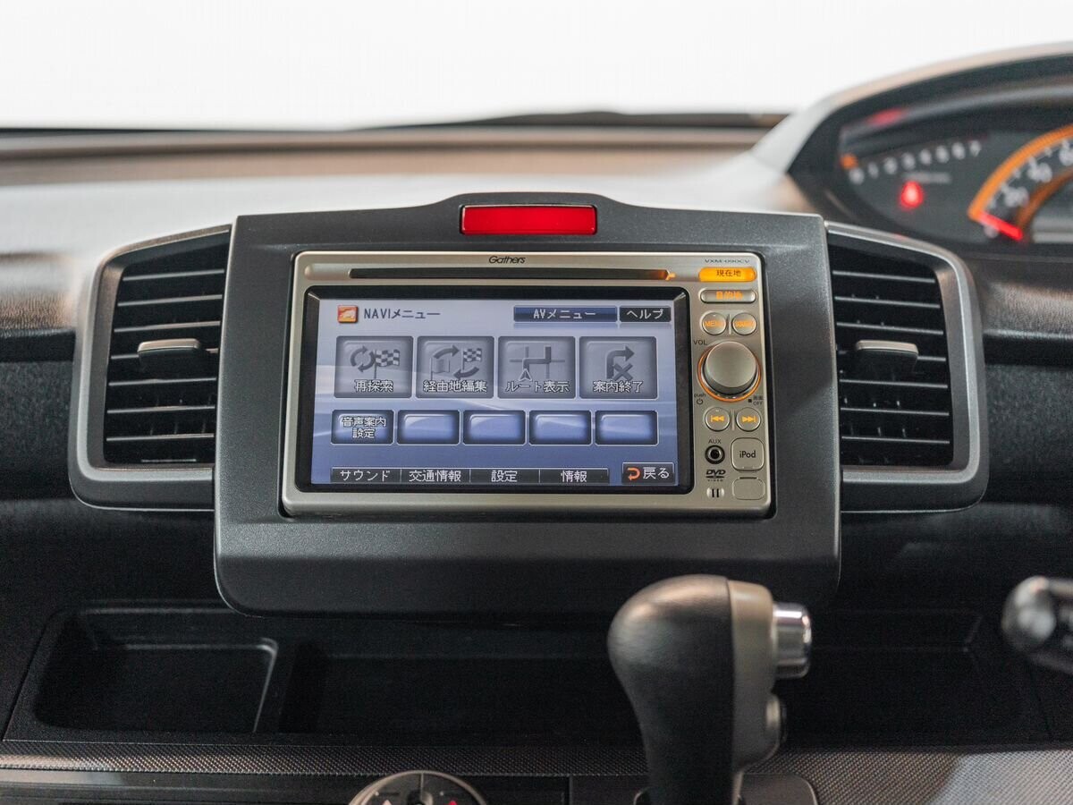 Honda Freed 2010 - фото автомобиля