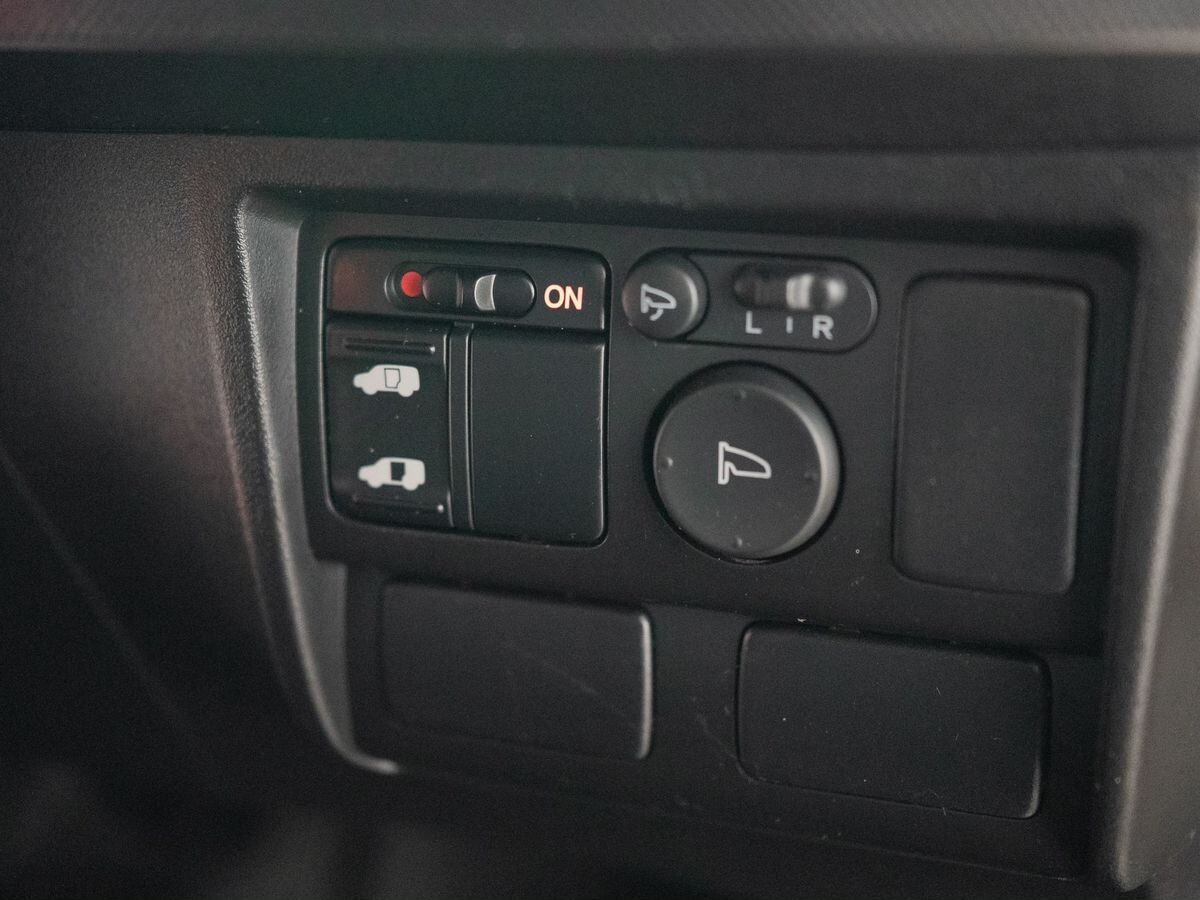 Honda Freed 2010 - фото автомобиля