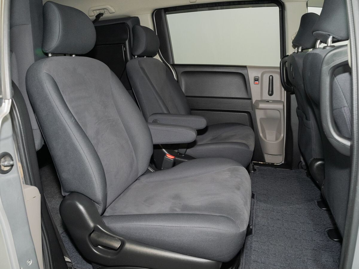 Honda Freed 2010 - фото автомобиля