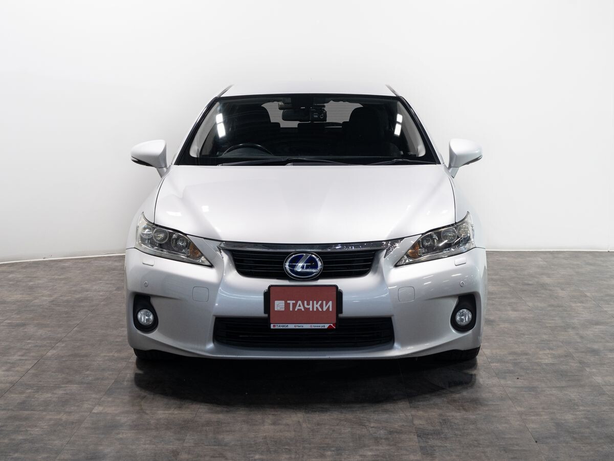 Lexus CT200h 2011 - фото автомобиля