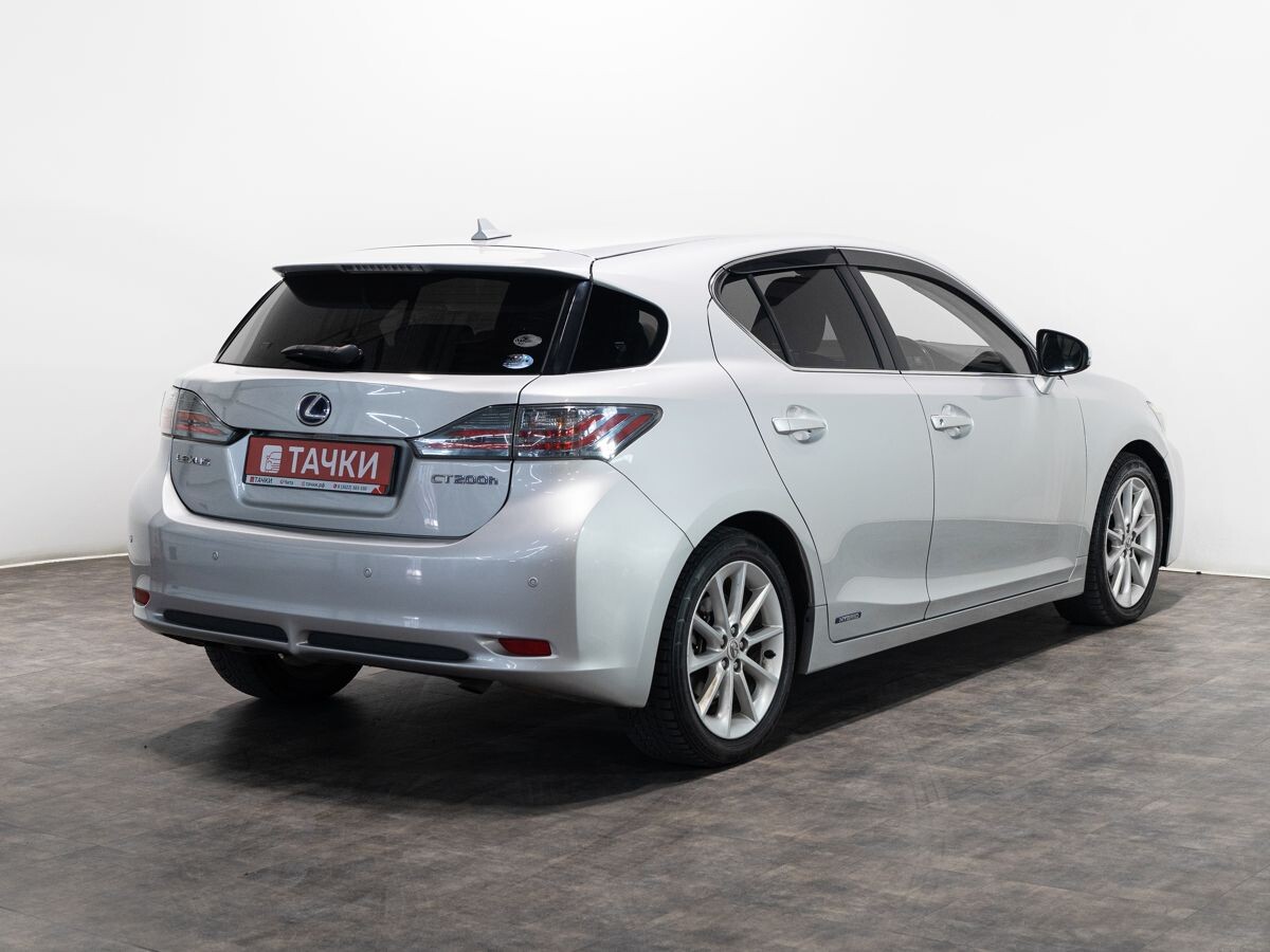 Lexus CT200h 2011 - фото автомобиля