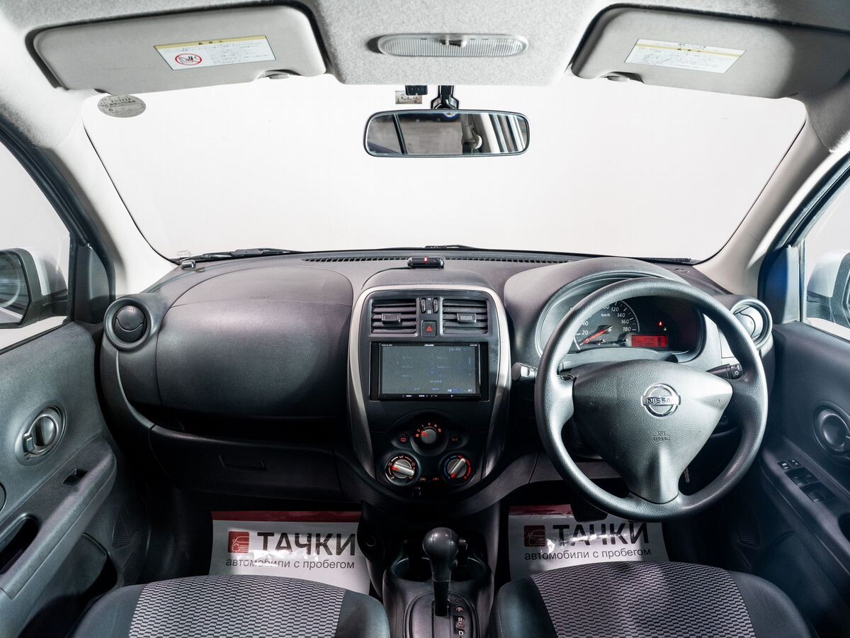 Nissan March 2019 - фото автомобиля