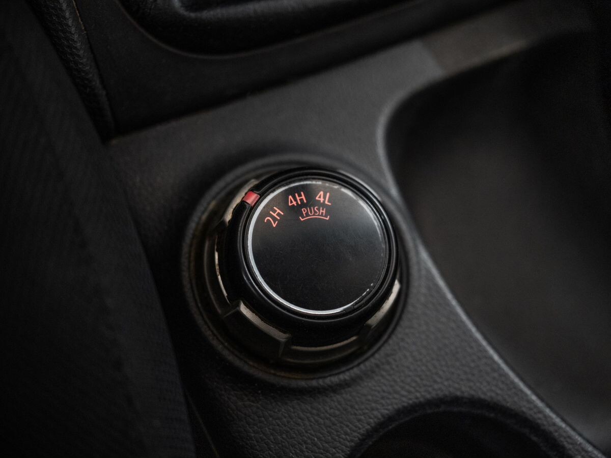 Mitsubishi L200 2015 - фото автомобиля