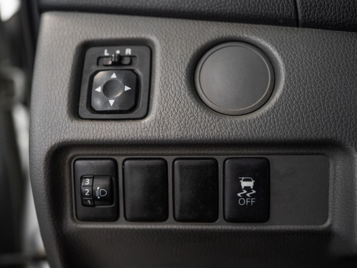 Mitsubishi L200 2015 - фото автомобиля