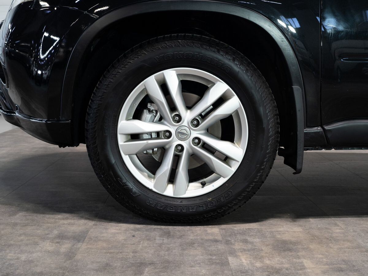 Nissan X-Trail 2011 - фото автомобиля