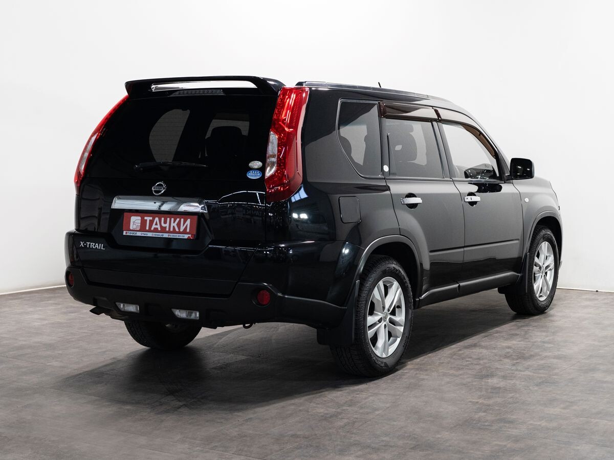 Nissan X-Trail 2011 - фото автомобиля