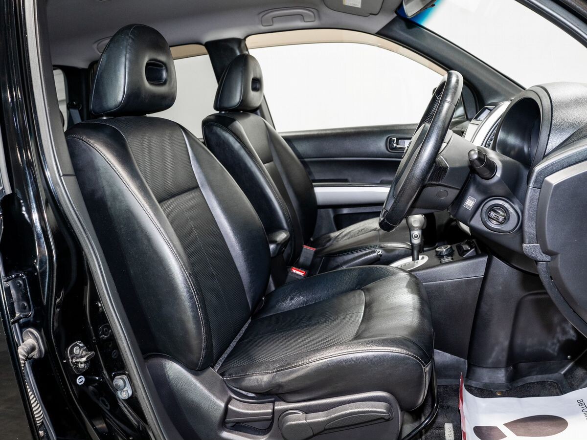 Nissan X-Trail 2011 - фото автомобиля