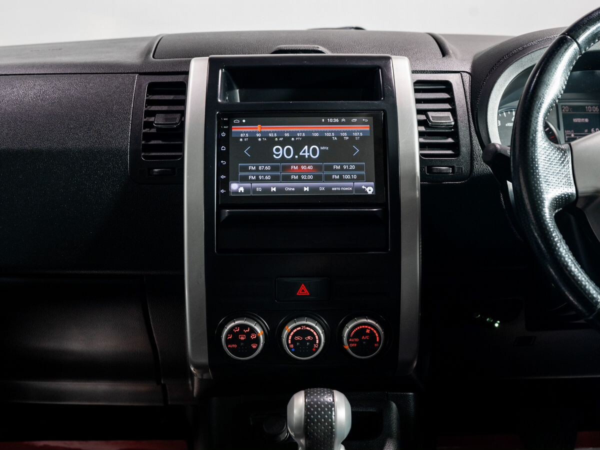 Nissan X-Trail 2011 - фото автомобиля