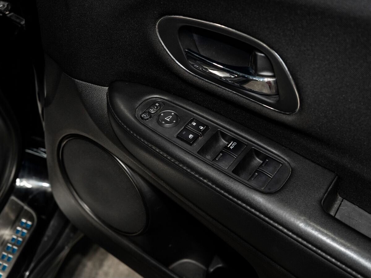Honda Vezel 2014 - фото автомобиля