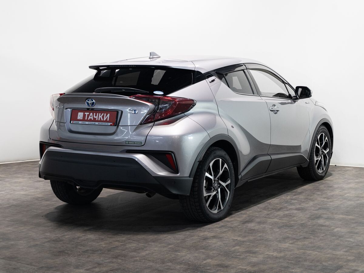 Toyota C-HR 2018 - фото автомобиля