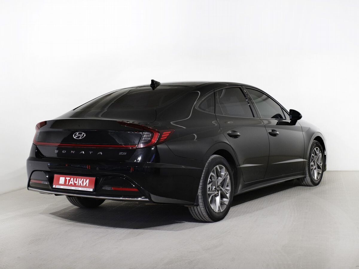 Hyundai Sonata 2021 - фото автомобиля