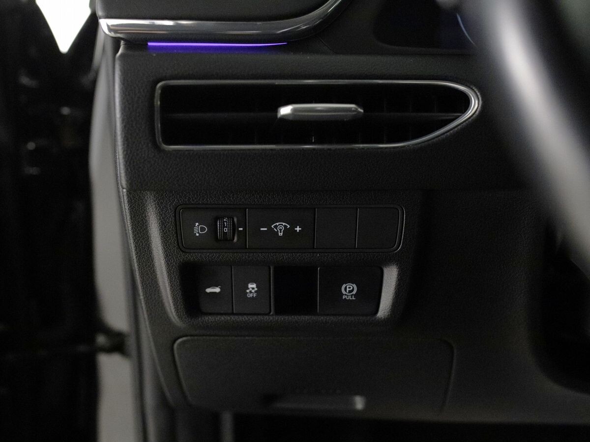 Hyundai Sonata 2021 - фото автомобиля