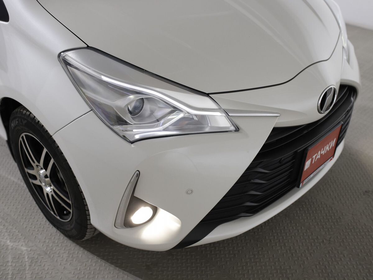 Toyota Vitz 2019 - фото автомобиля