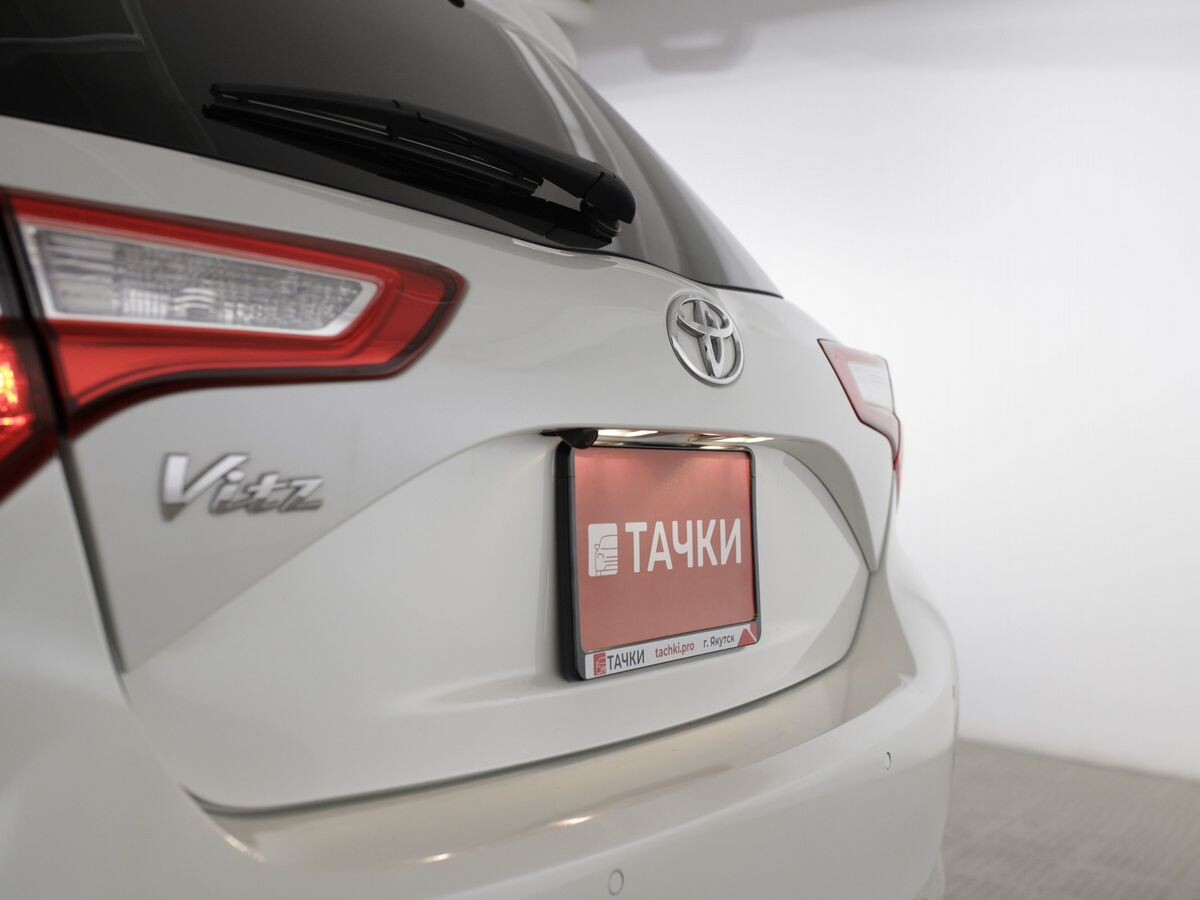 Toyota Vitz 2019 - фото автомобиля