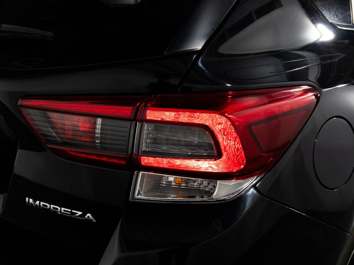 Subaru Impreza 2022 - фото автомобиля