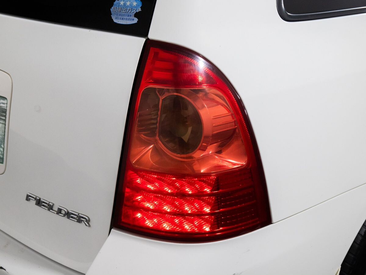 Toyota Corolla Fielder 2005 - фото автомобиля