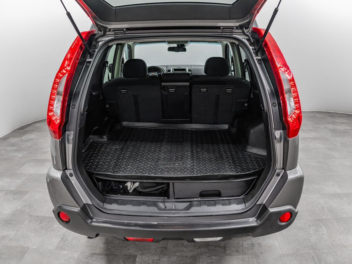 Nissan X-Trail 2011 - фото автомобиля