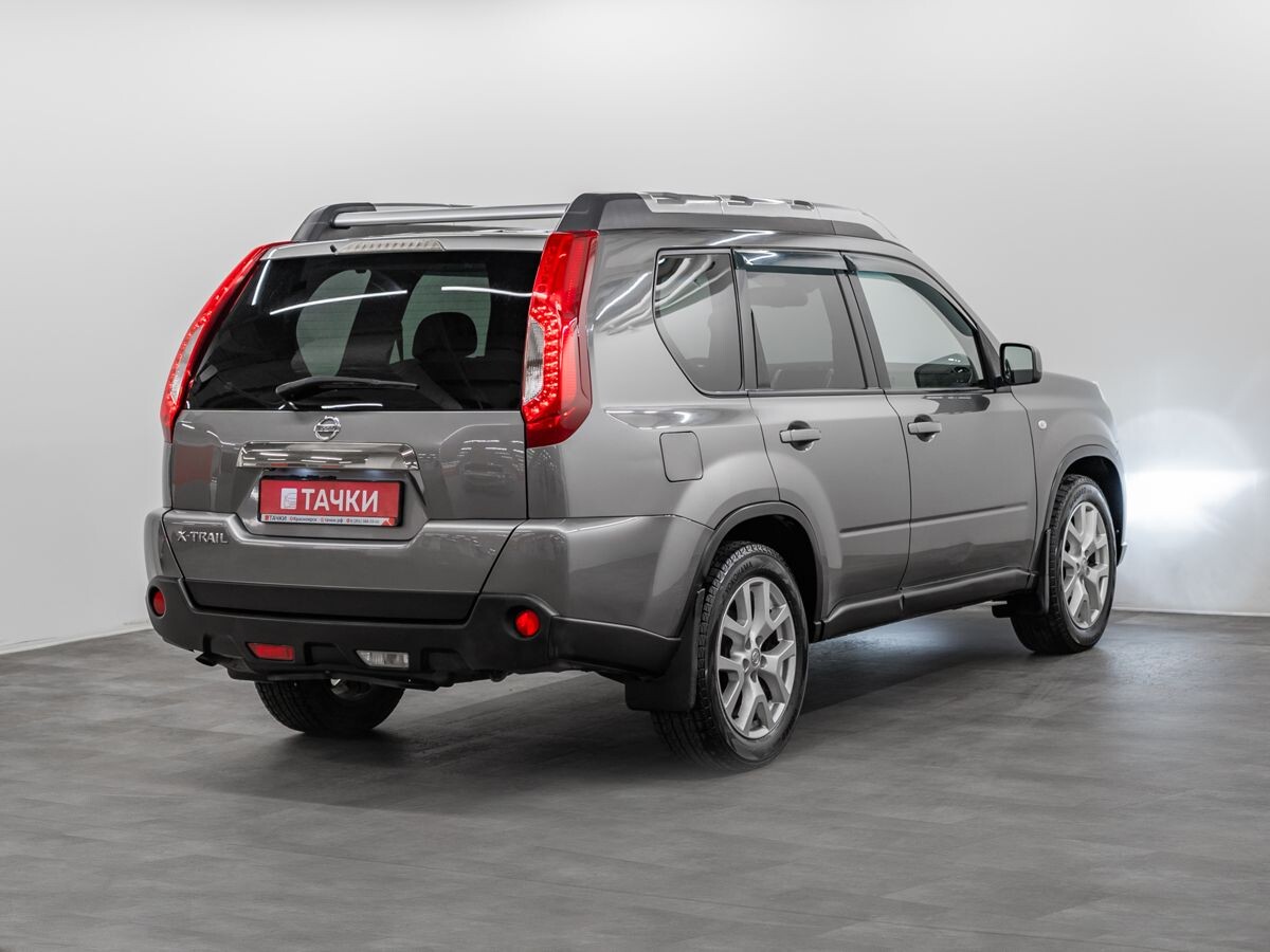 Nissan X-Trail 2011 - фото автомобиля