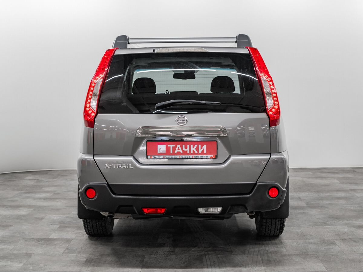 Nissan X-Trail 2011 - фото автомобиля