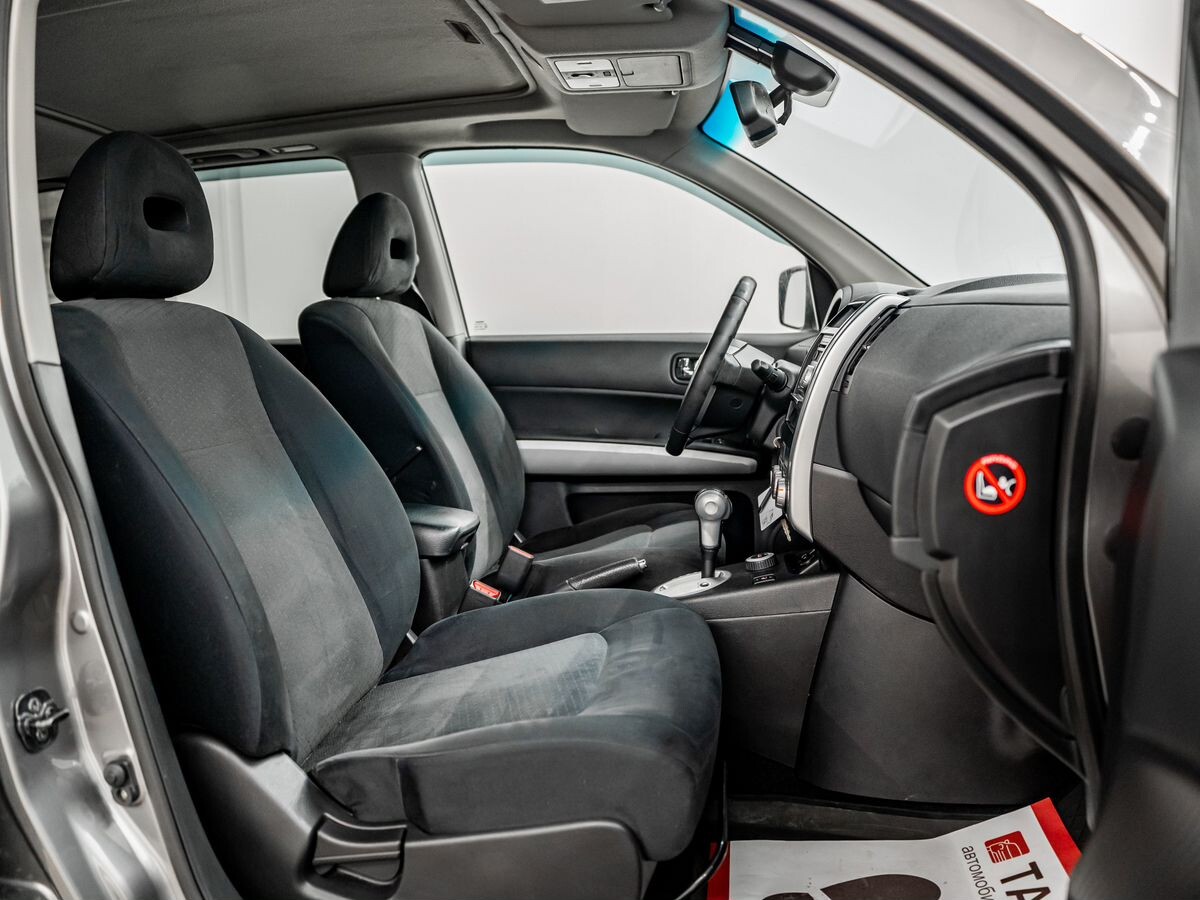 Nissan X-Trail 2011 - фото автомобиля
