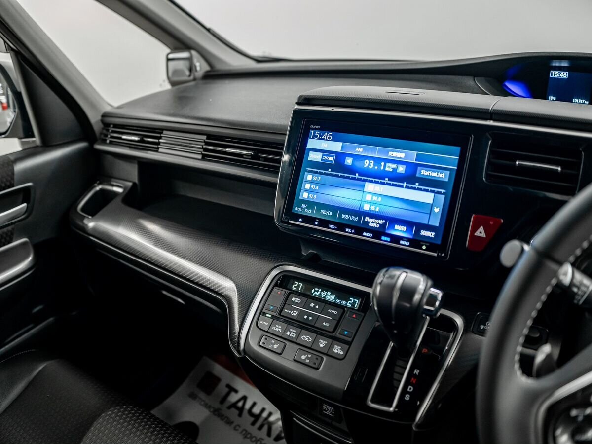 Honda Stepwgn 2018 - фото автомобиля