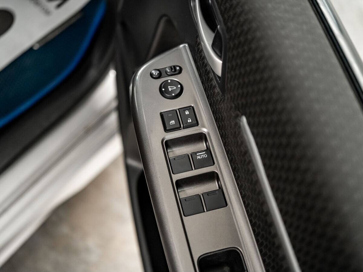 Honda Stepwgn 2018 - фото автомобиля