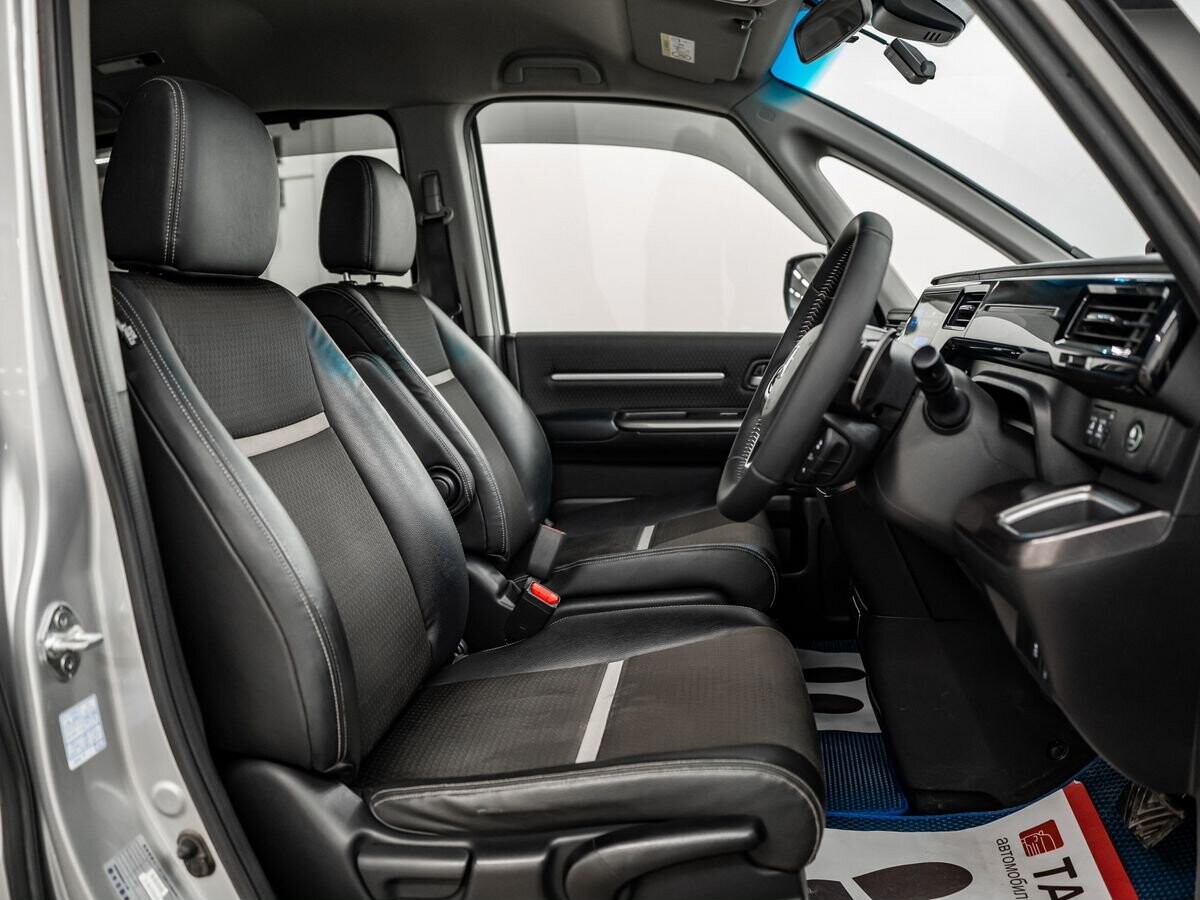 Honda Stepwgn 2018 - фото автомобиля