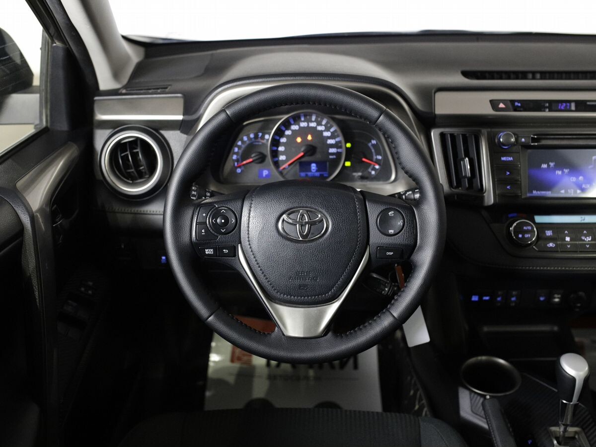 Toyota RAV4 2013 - фото автомобиля