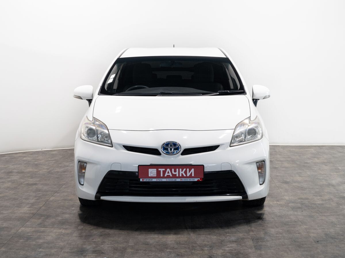 Toyota Prius 2013 - фото автомобиля
