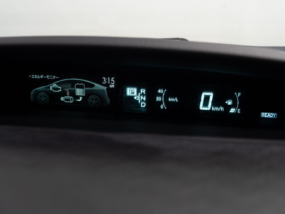 Toyota Prius 2013 - фото автомобиля