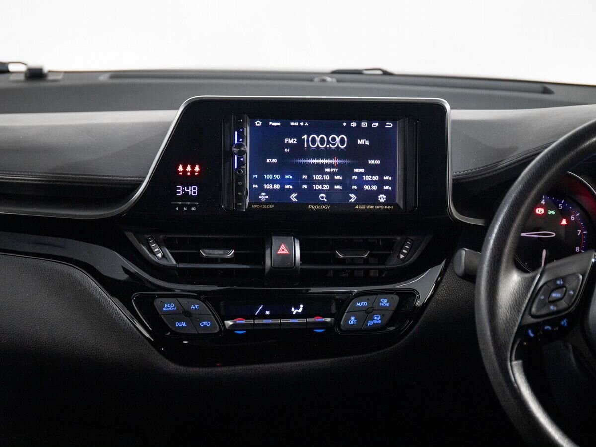Toyota C-HR 2019 - фото автомобиля