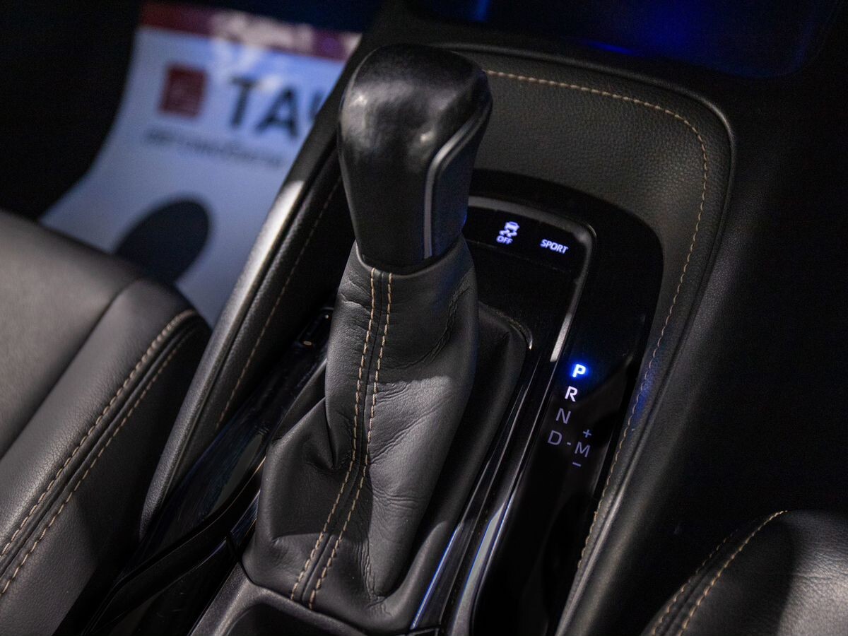 Toyota Corolla 2020 - фото автомобиля