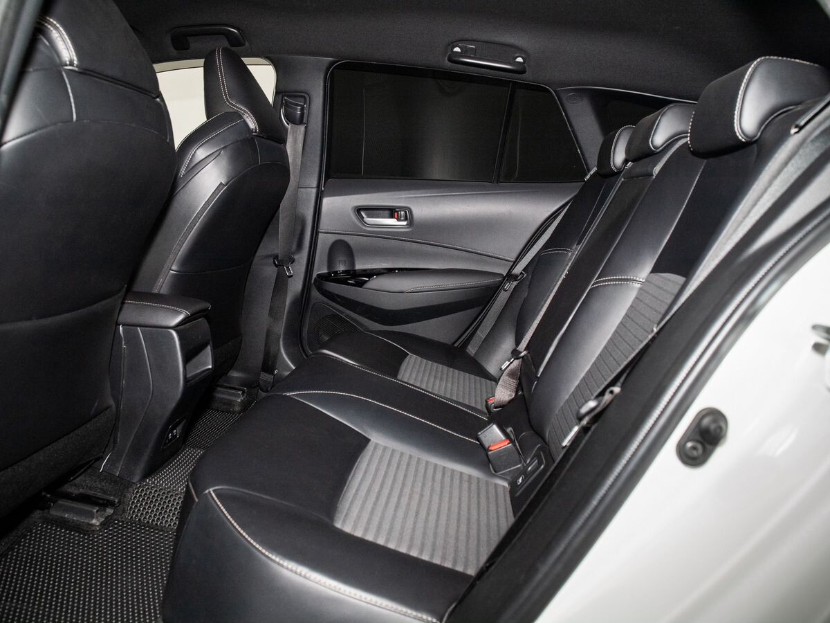 Toyota Corolla 2020 - фото автомобиля