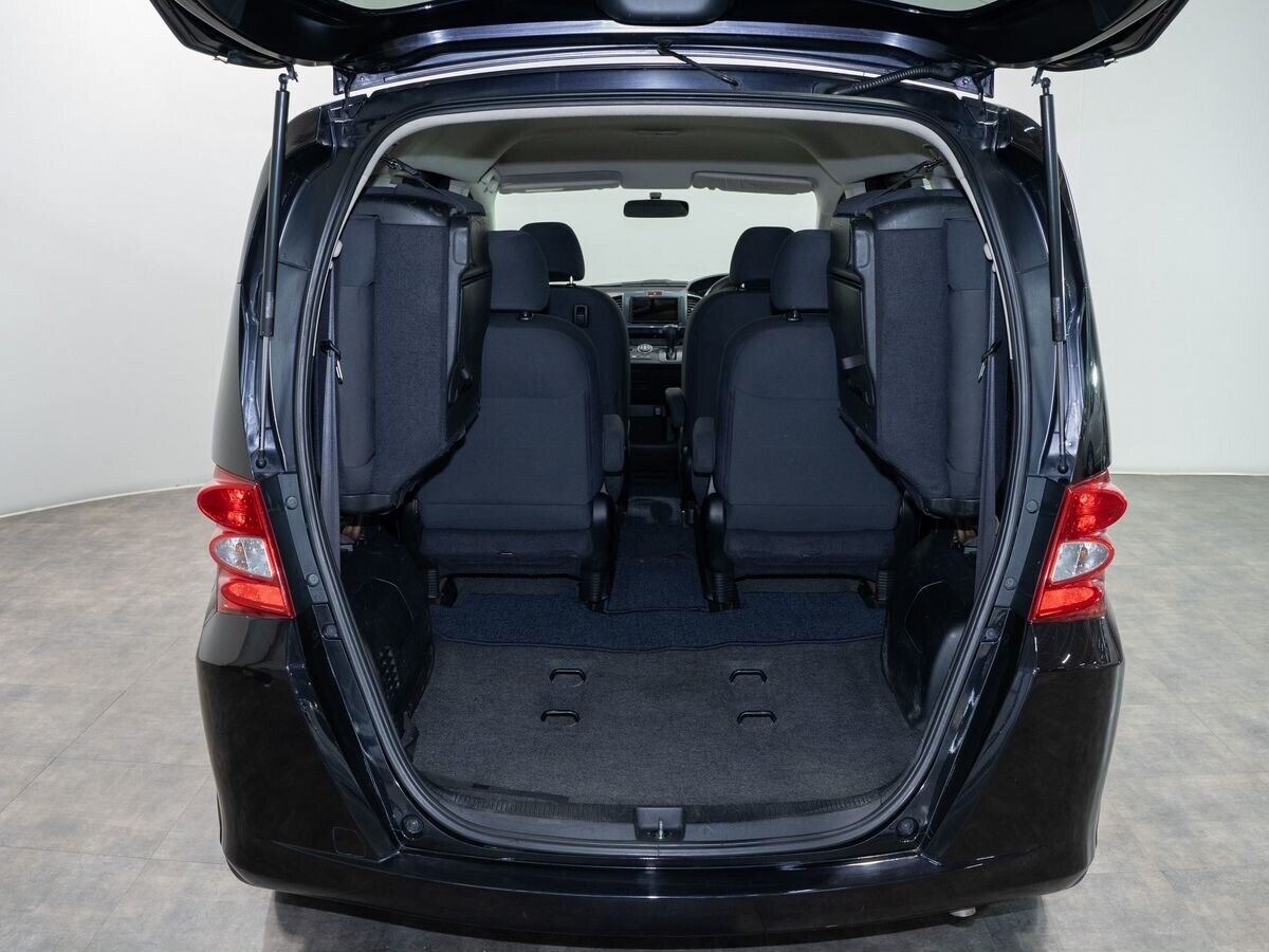 Honda Freed 2008 - фото автомобиля