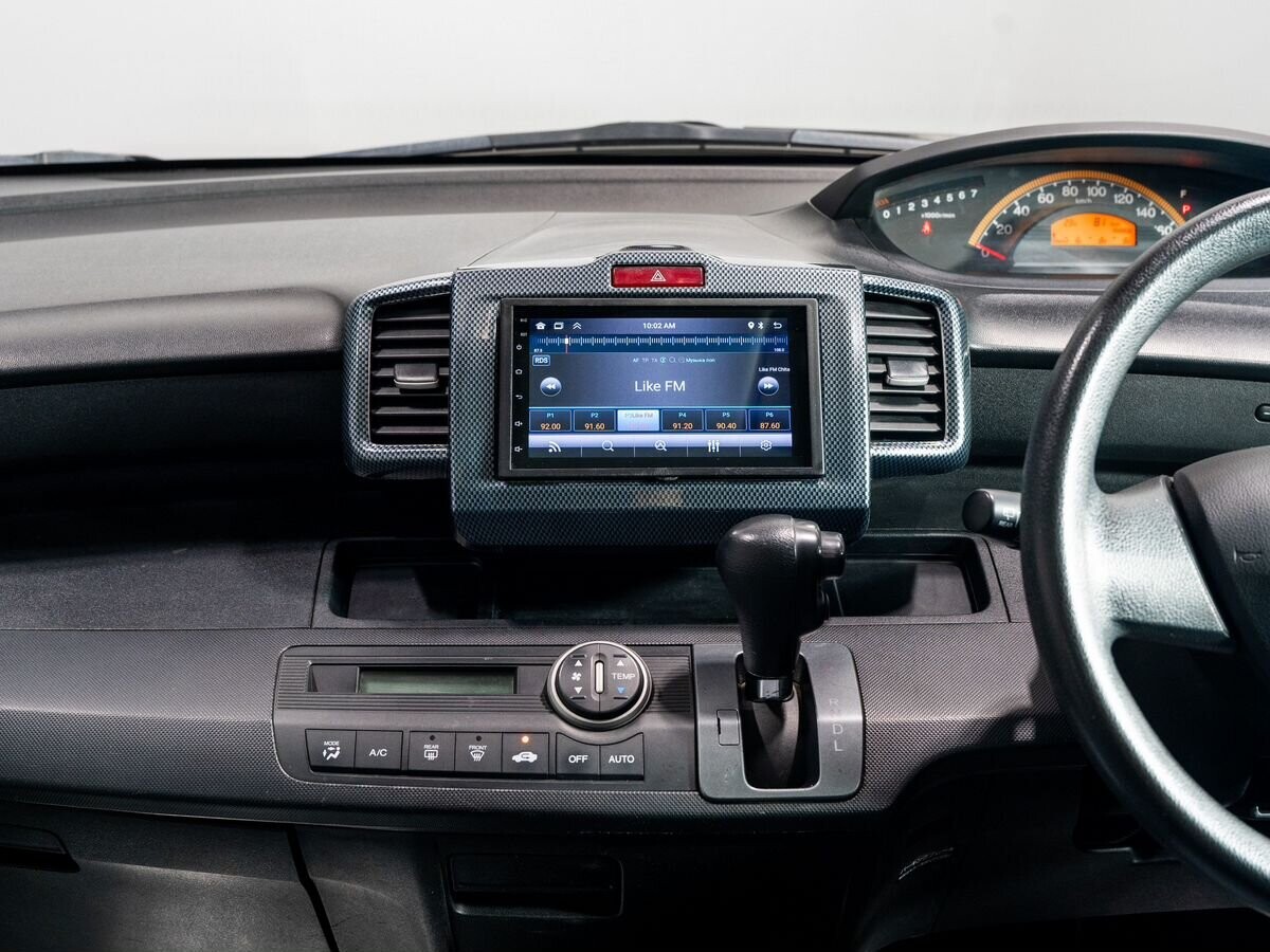Honda Freed 2008 - фото автомобиля