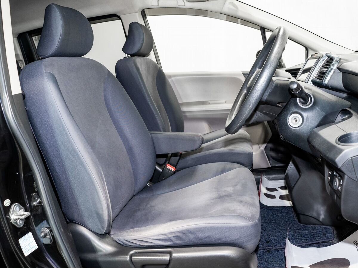Honda Freed 2008 - фото автомобиля