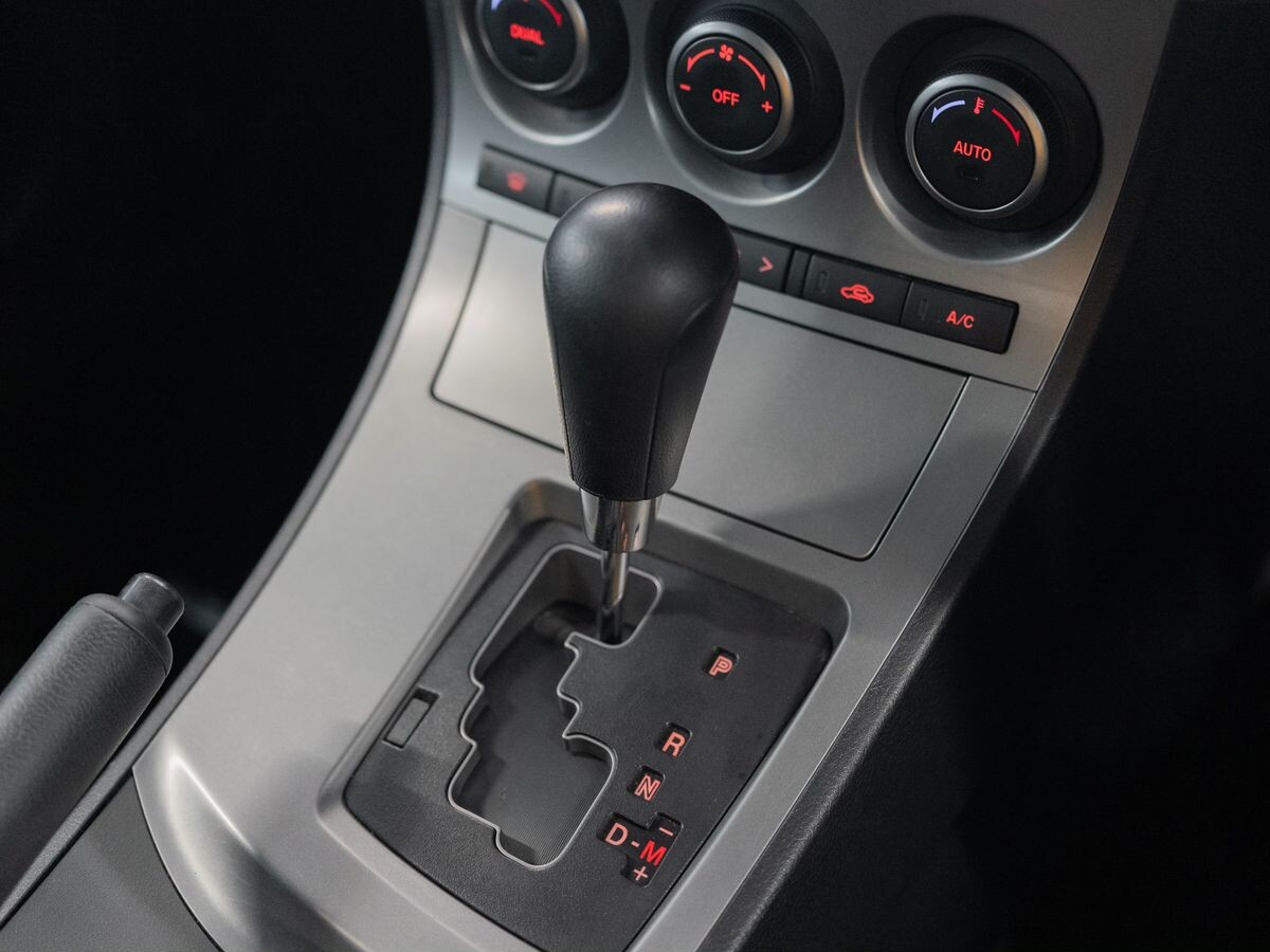Mazda Axela 2009 - фото автомобиля