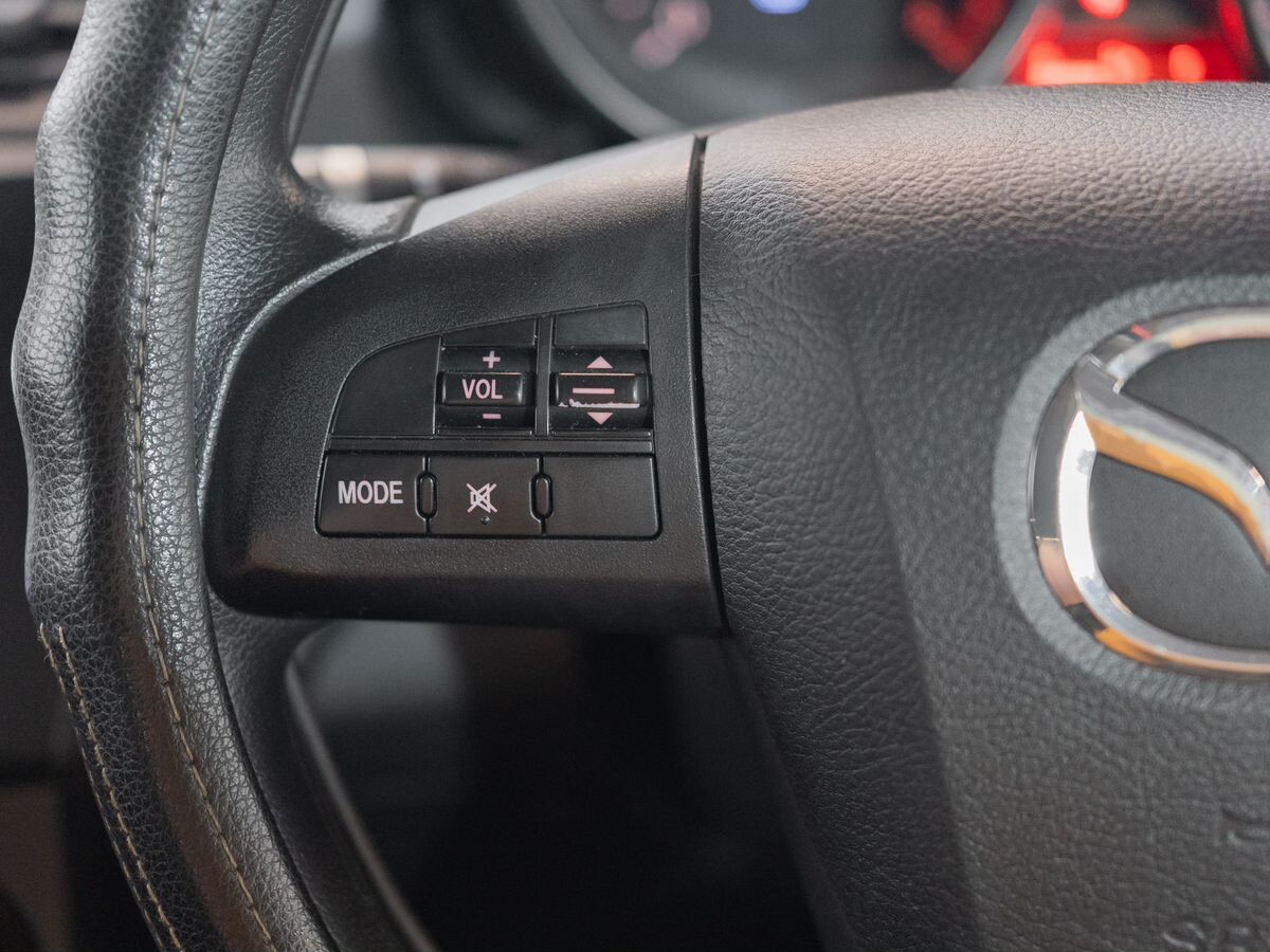 Mazda Axela 2009 - фото автомобиля