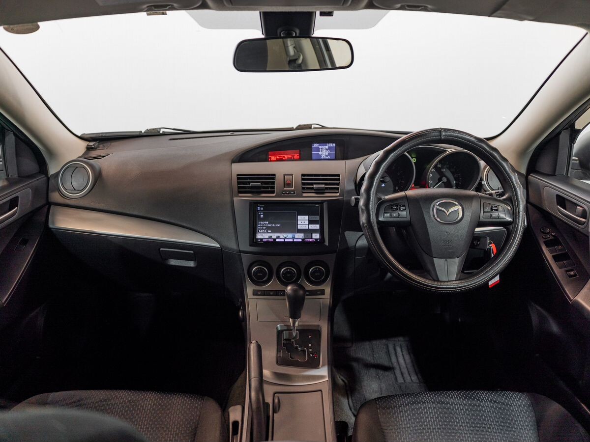 Mazda Axela 2009 - фото автомобиля