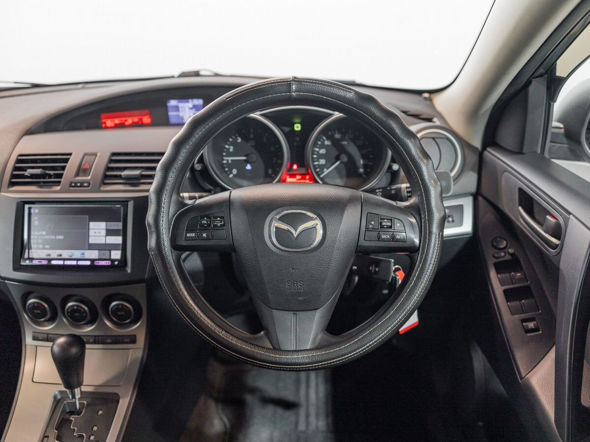 Mazda Axela 2009 - фото автомобиля
