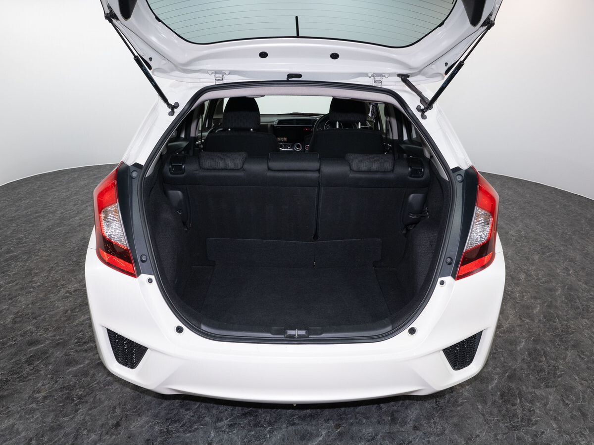 Honda Fit 2013 - фото автомобиля